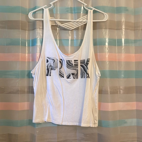 Pink tank top - Picture 1 of 3